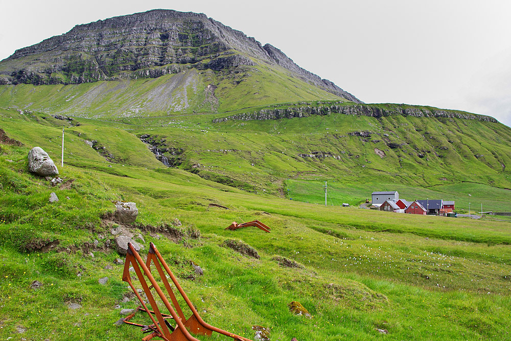 IMGP4866.jpg - Syðradalur på Streymoy, 7 indbyggere fik vejforbindelse i 1982 med resten af øen.