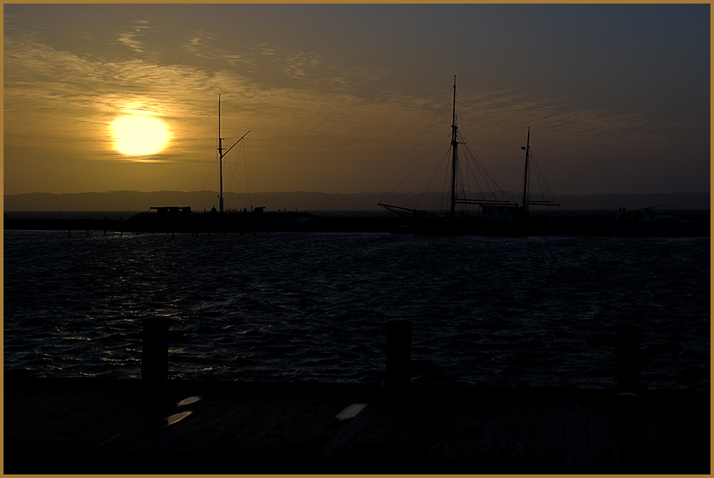 IMGP8212.jpg - UGE 14 : Fregathavnen ved solnedgang.