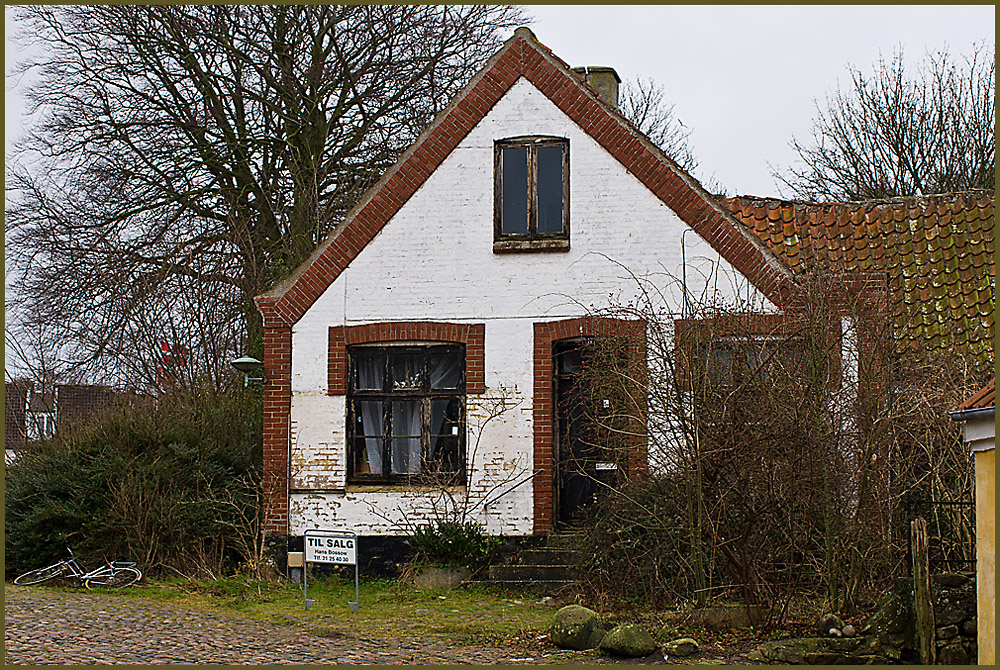 IMGP8438.jpg - UGE 1 : Håndværkertilbud ! Det tidligere "Missers Dukkemuseum".